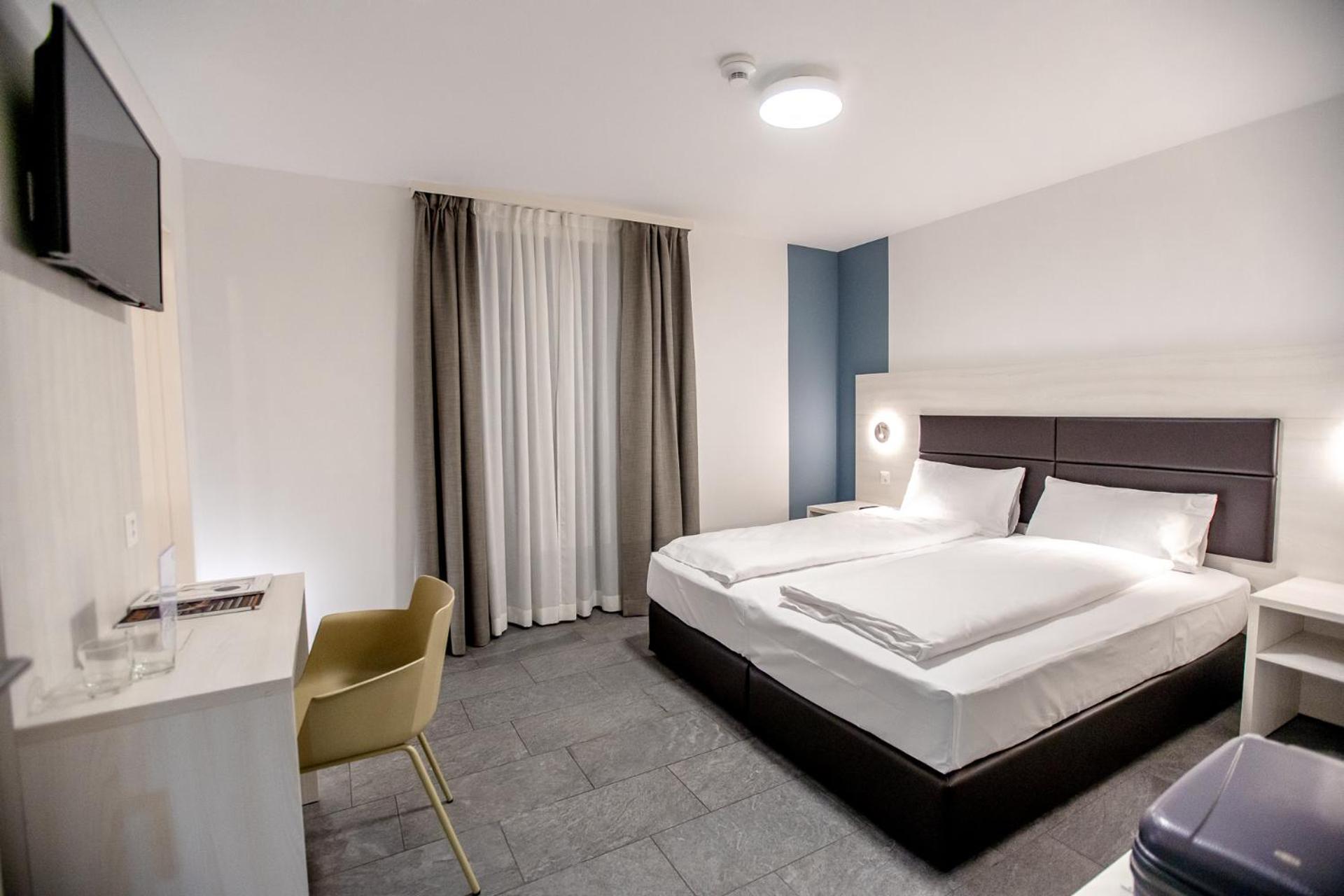 Miralago Locarno Easy Rooms Muralto Exterior photo