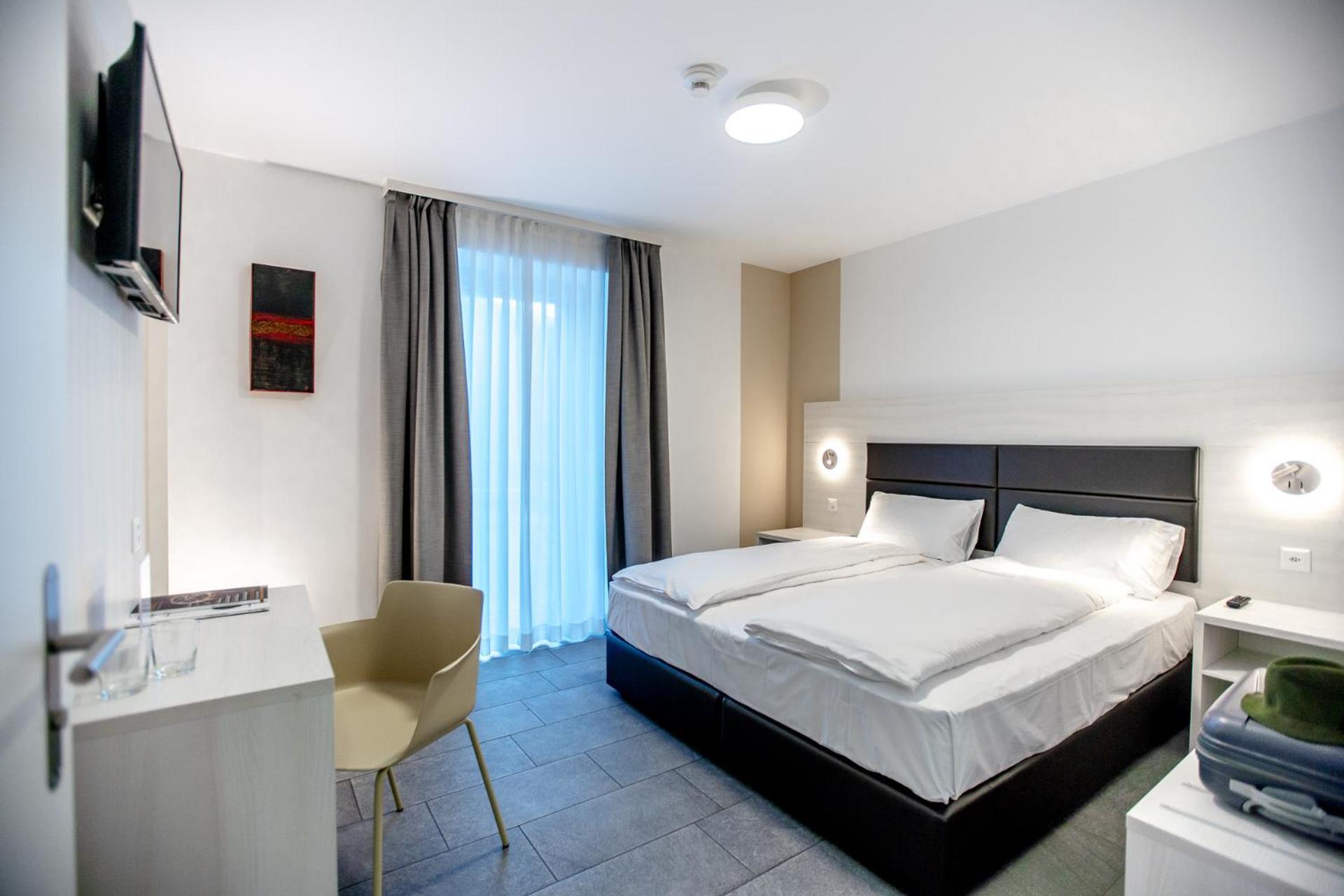 Miralago Locarno Easy Rooms Muralto Exterior photo
