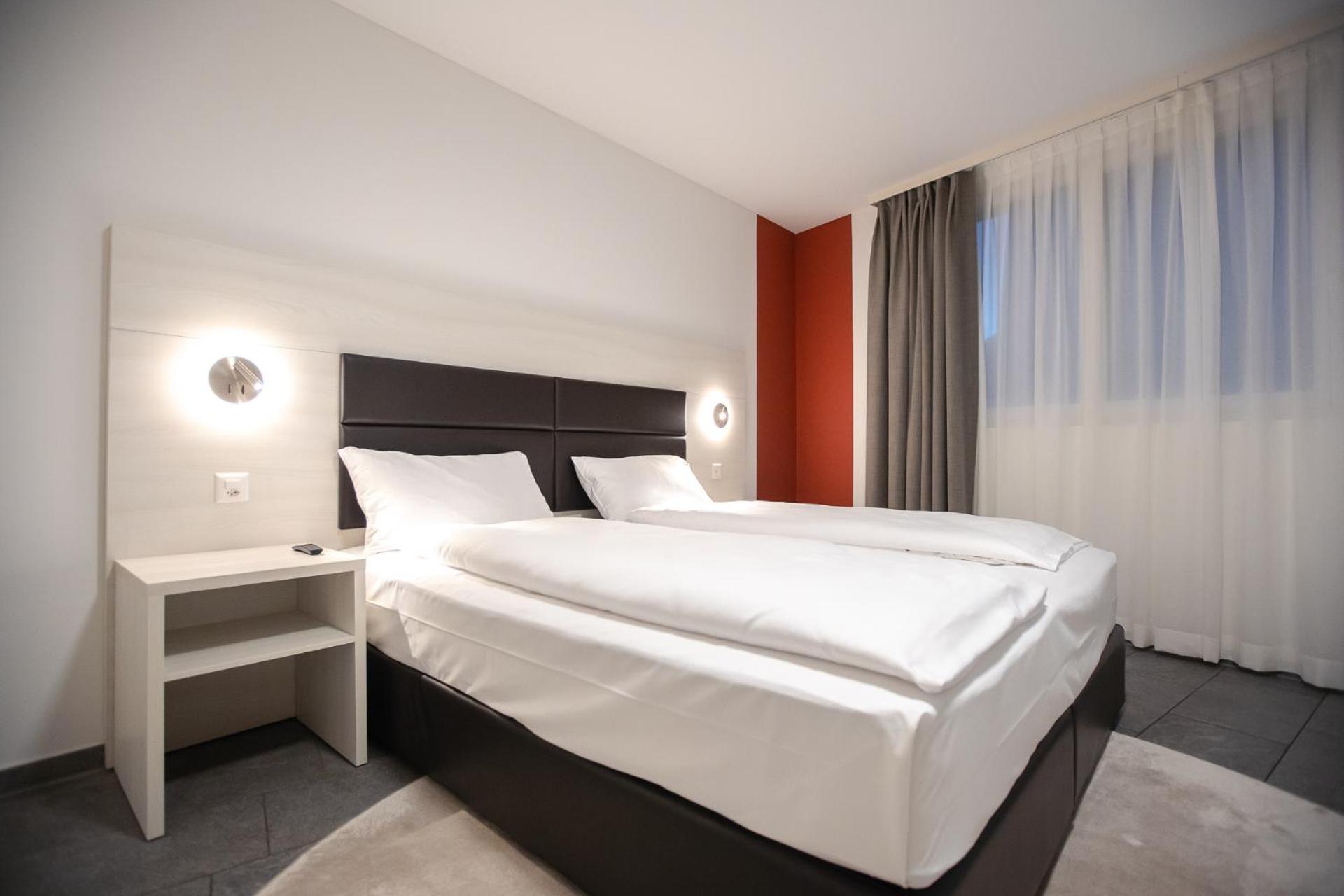 Miralago Locarno Easy Rooms Muralto Exterior photo